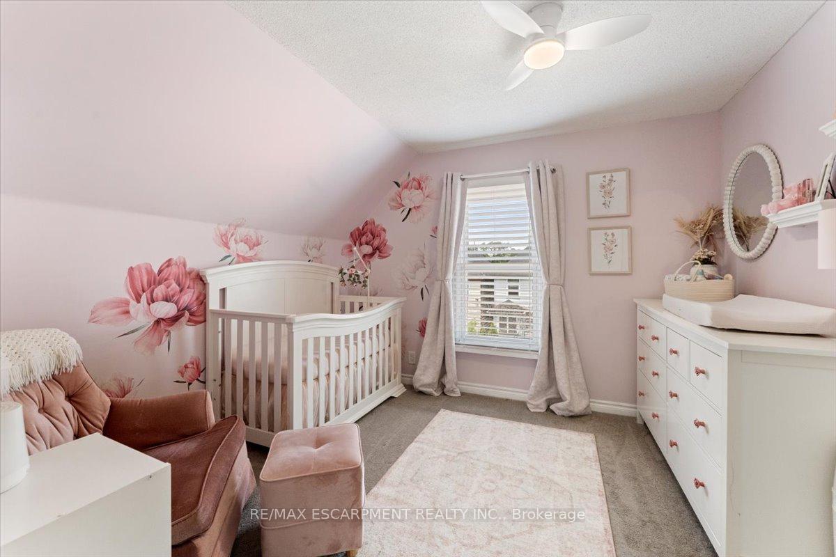 Photo 23 of 17 Craigmiller Avenue, Hamilton, Crown Point — HOMEH