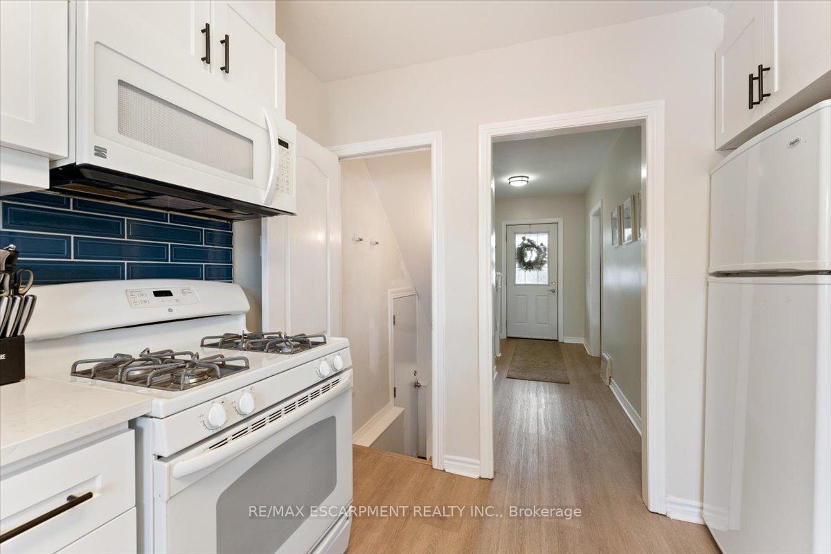 Photo 26 of 17 Craigmiller Avenue, Hamilton, Crown Point — HOMEH