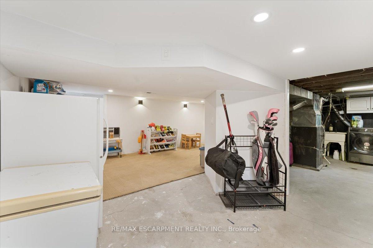 Photo 28 of 17 Craigmiller Avenue, Hamilton, Crown Point — HOMEH