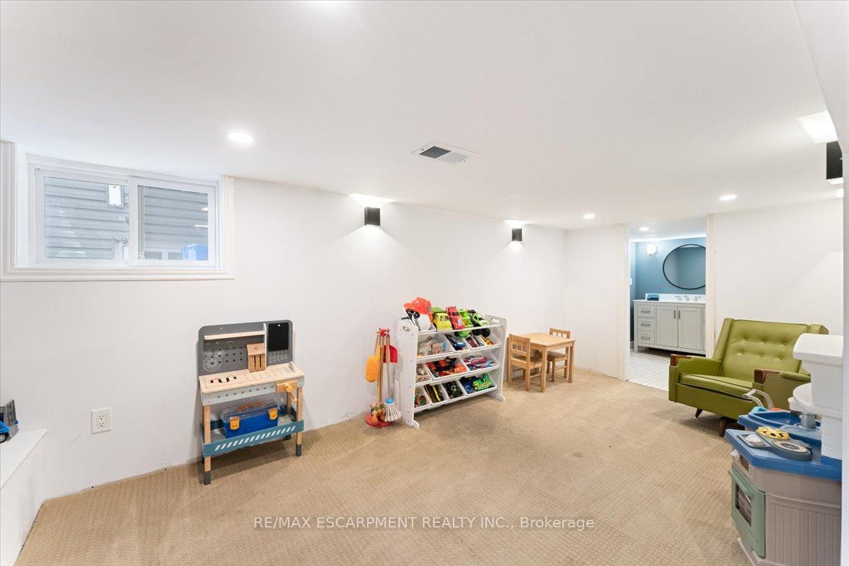 Photo 29 of 17 Craigmiller Avenue, Hamilton, Crown Point — HOMEH