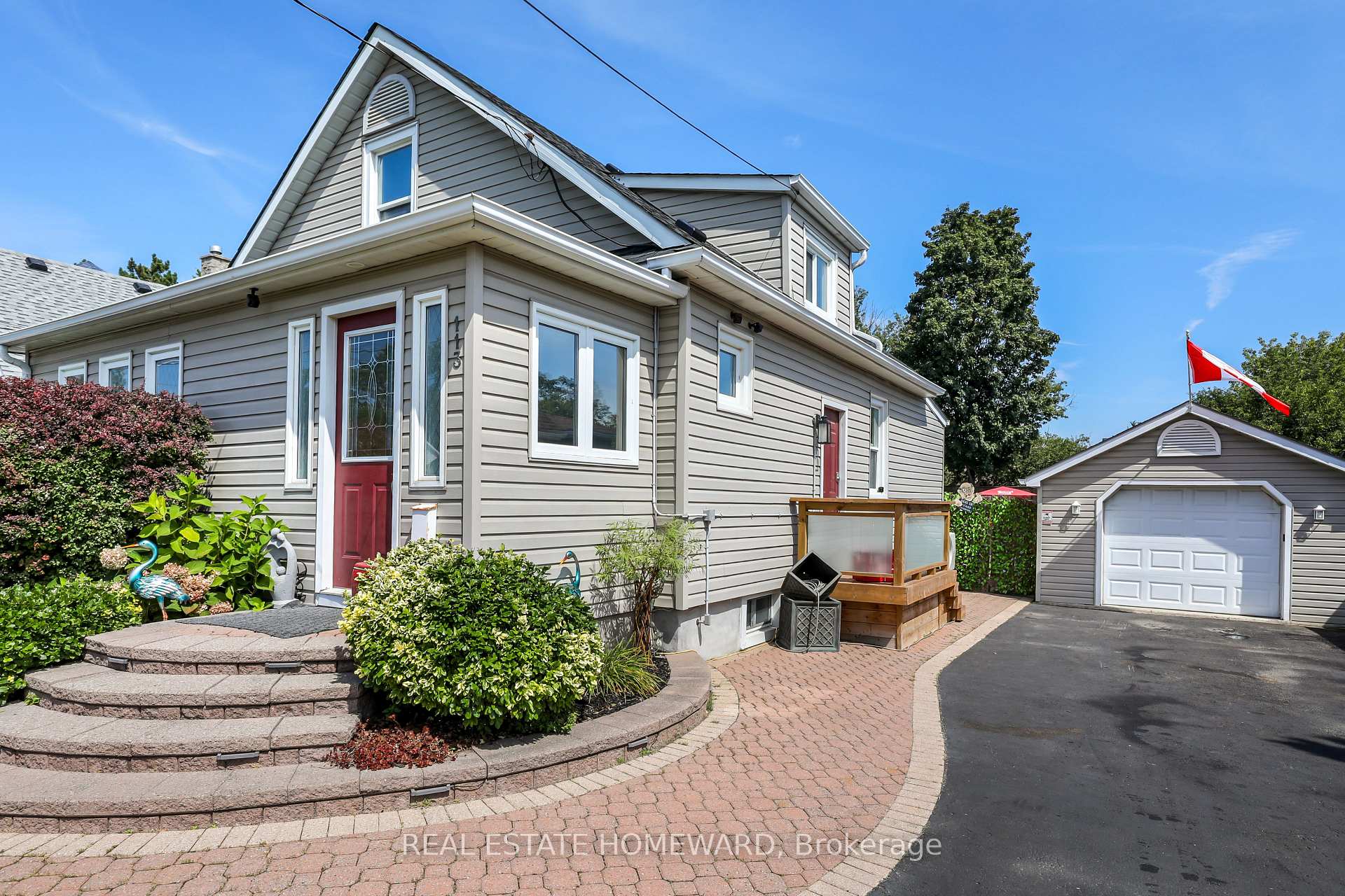 Photo 4 of 113 Gibbons Street, Oshawa, McLaughlin — HOMEH