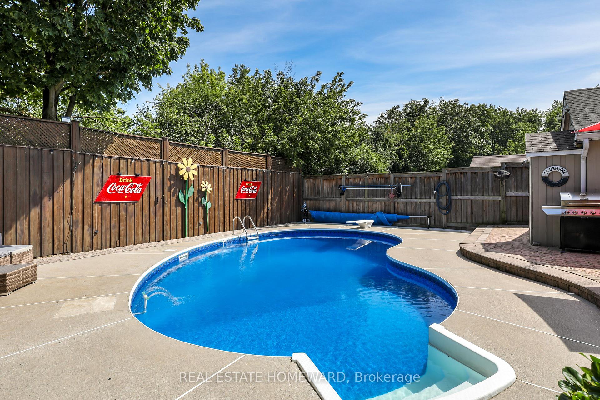 Photo 10 of 113 Gibbons Street, Oshawa, McLaughlin — HOMEH