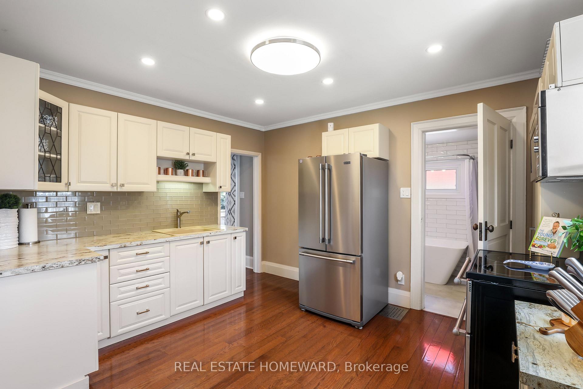 Photo 17 of 113 Gibbons Street, Oshawa, McLaughlin — HOMEH