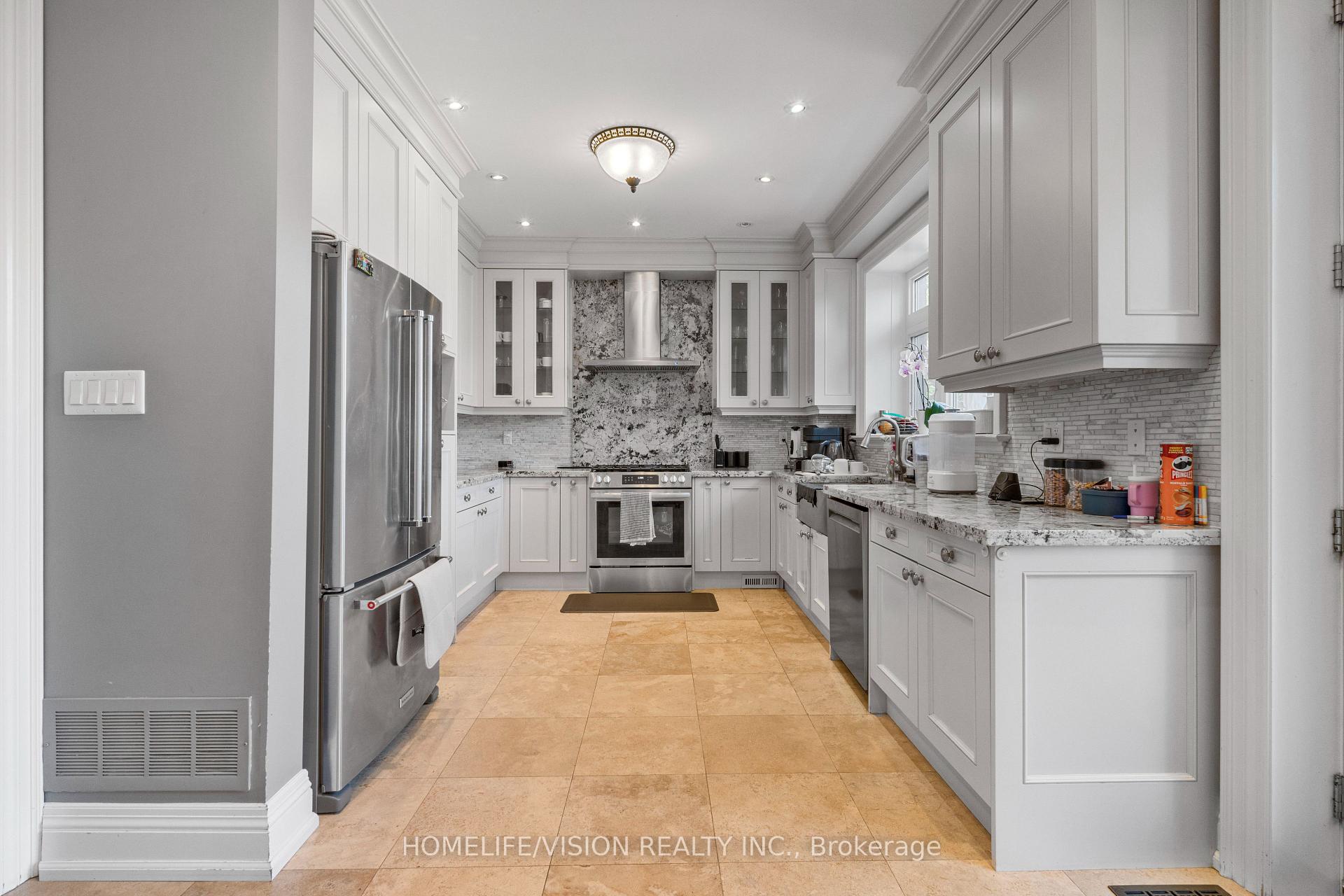Photo 9 of 80 North Heights Road, Etobicoke, Princess-Rosethorn — HOMEH
