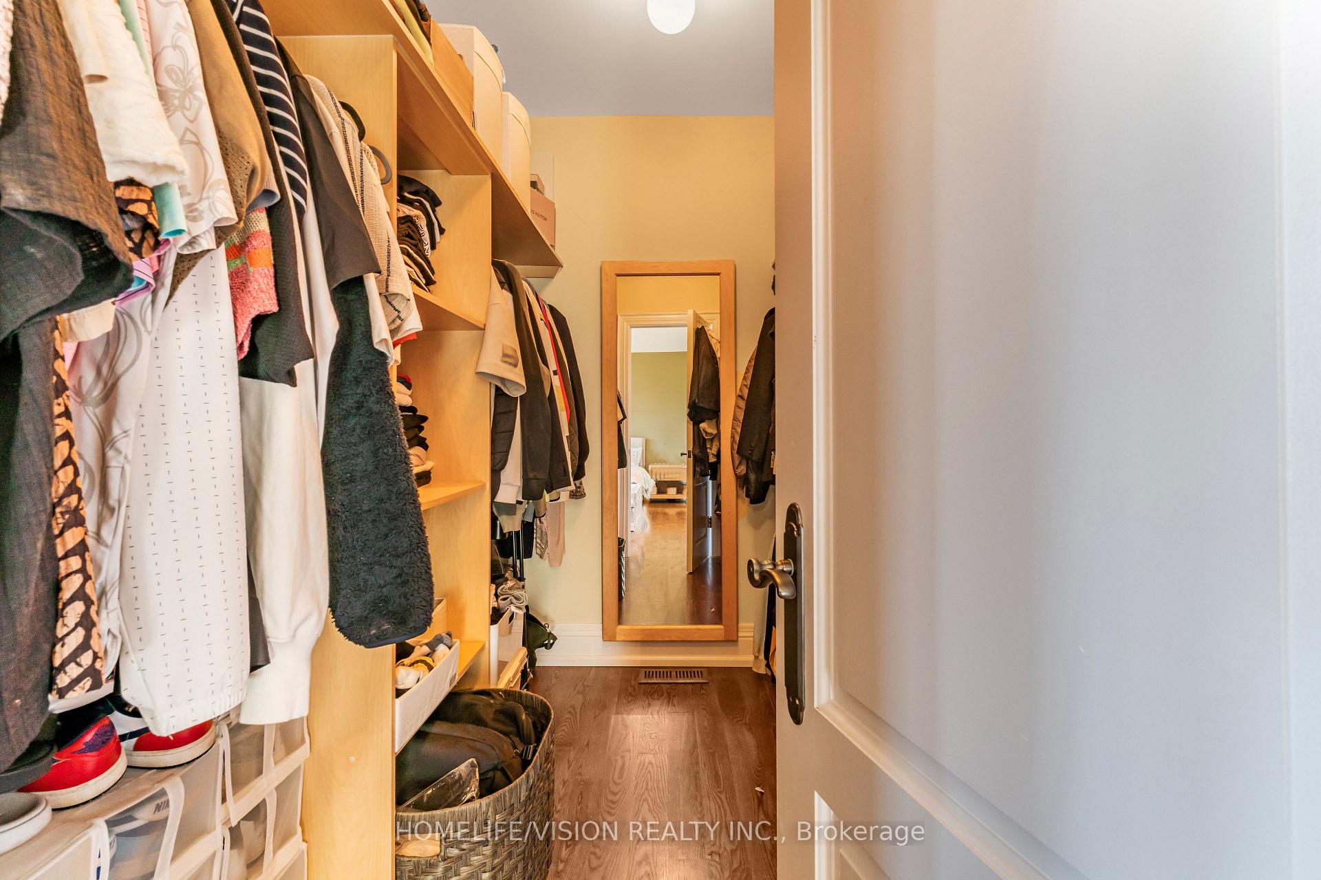 Photo 19 of 80 North Heights Road, Etobicoke, Princess-Rosethorn — HOMEH