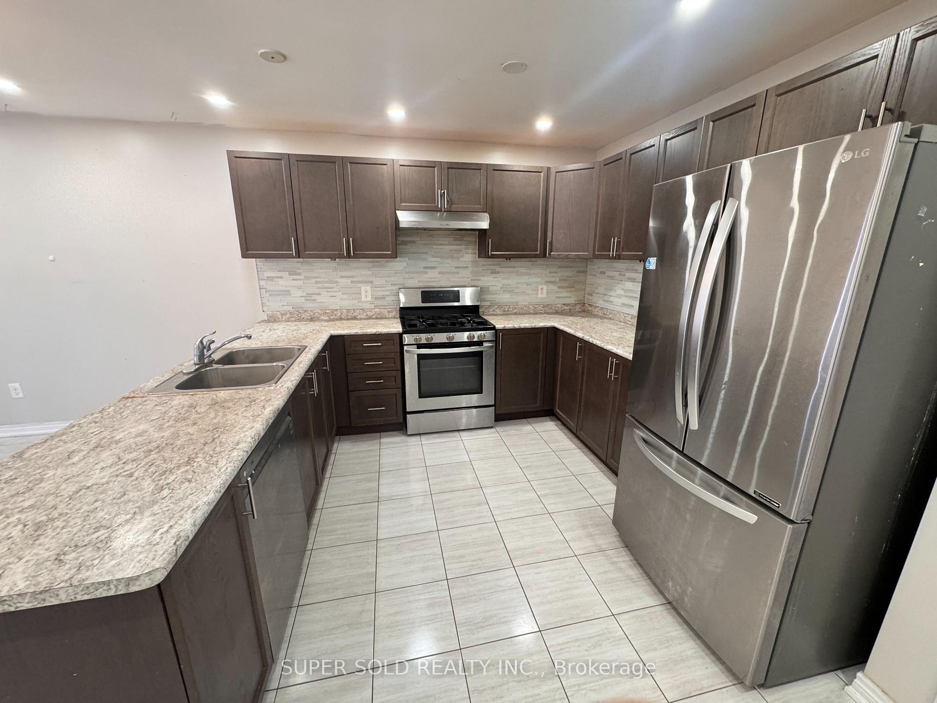 Photo 8 of 956 Hannah Avenue S, North Perth, Listowel — HOMEH