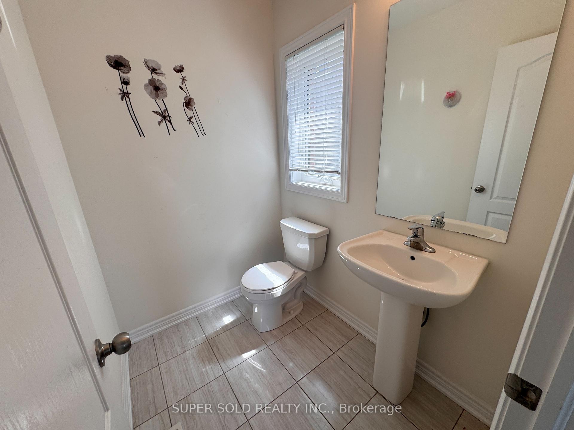 Photo 11 of 956 Hannah Avenue S, North Perth, Listowel — HOMEH