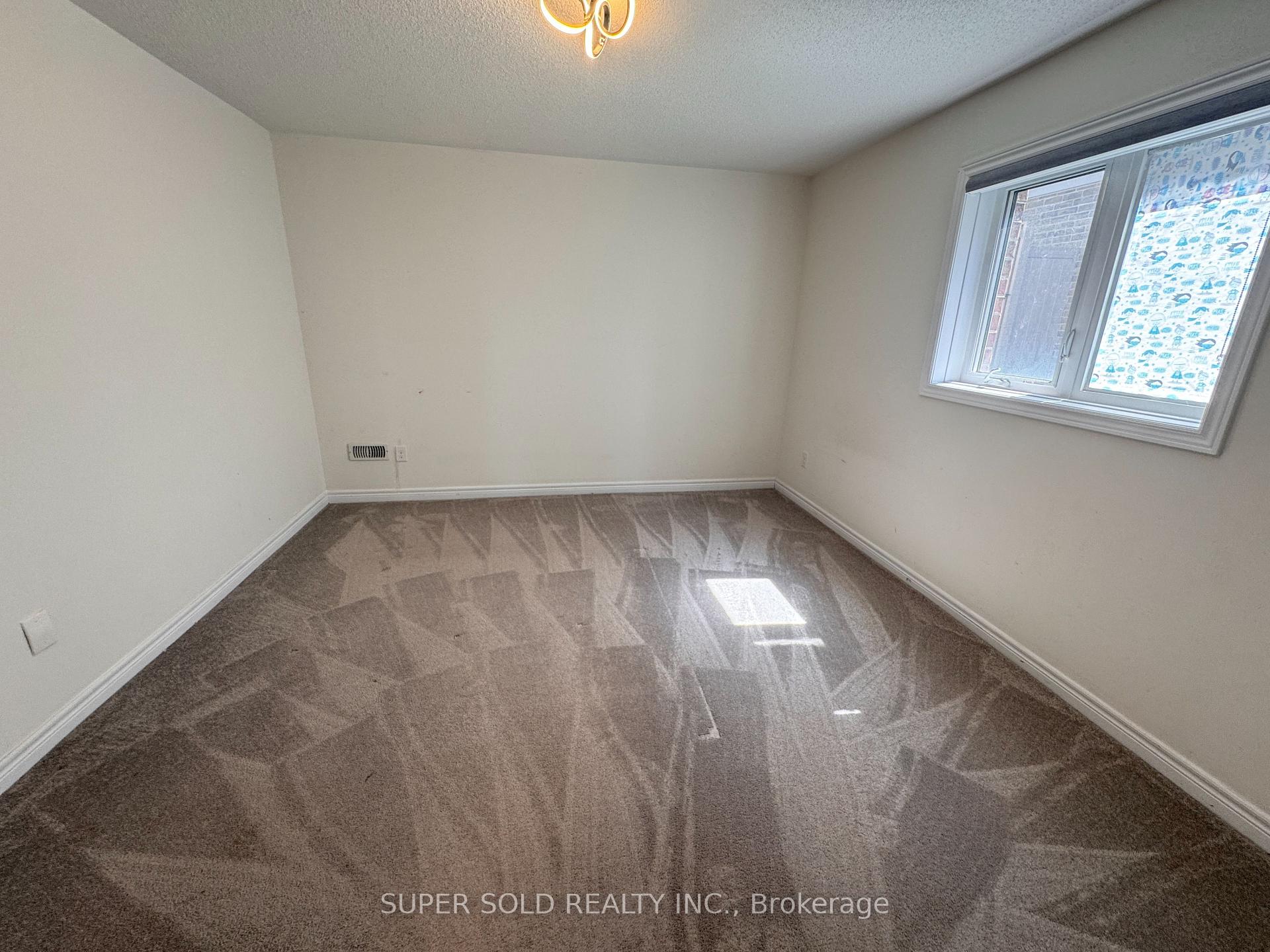 Photo 14 of 956 Hannah Avenue S, North Perth, Listowel — HOMEH