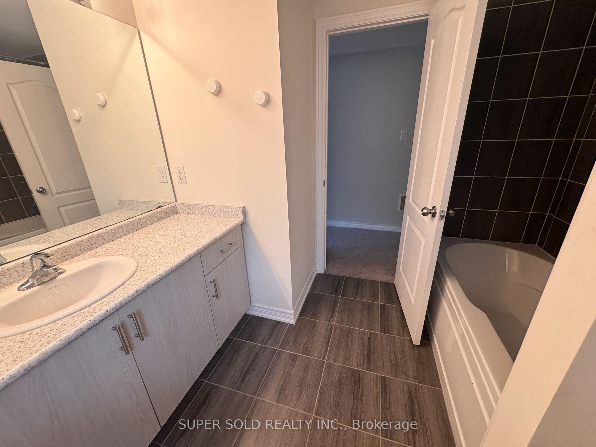 Photo 22 of 956 Hannah Avenue S, North Perth, Listowel — HOMEH