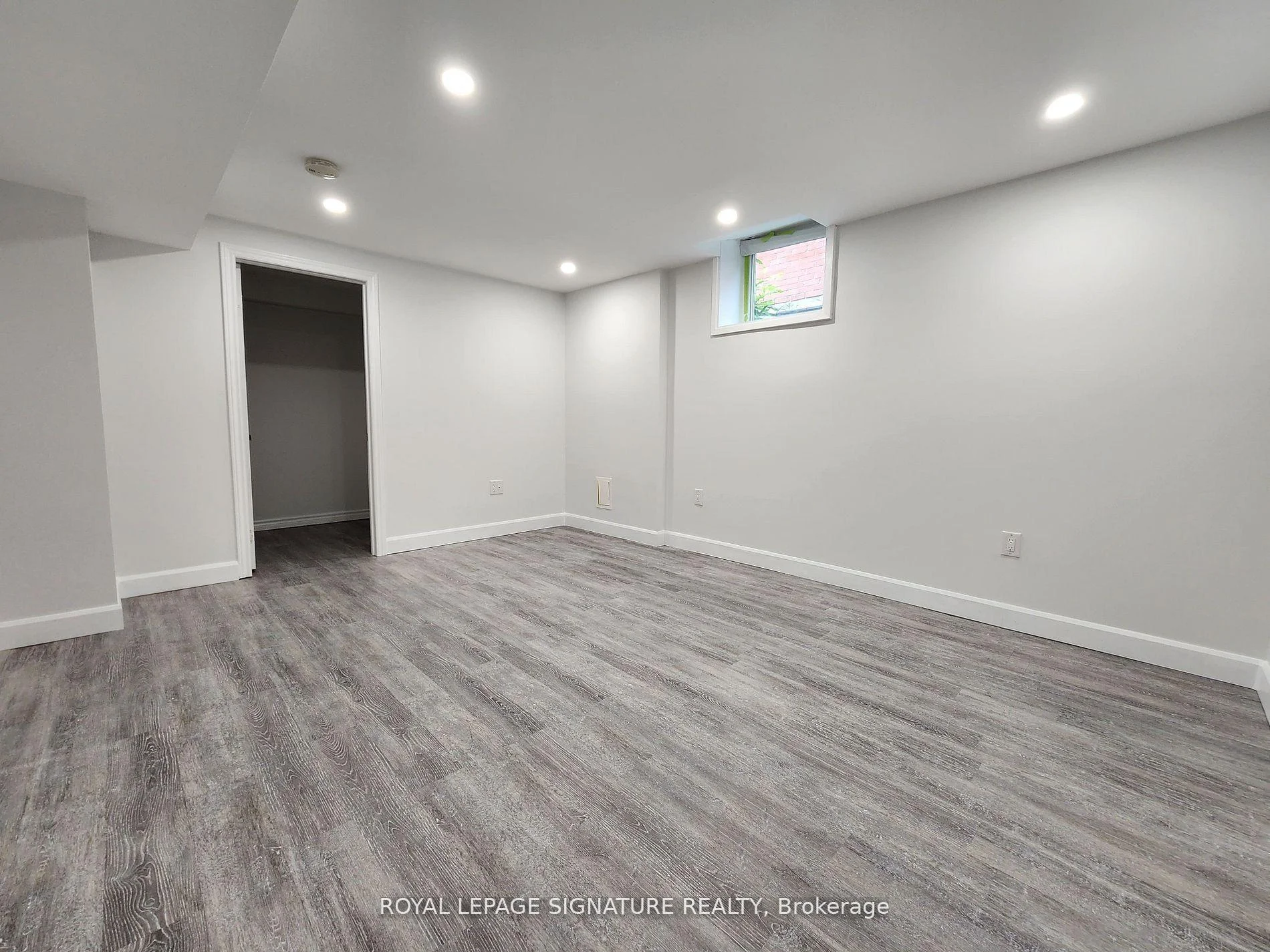 Photo 22 of Unit Bsmt, 148 Tamarac Trail, Aurora, Aurora Highlands — HOMEH