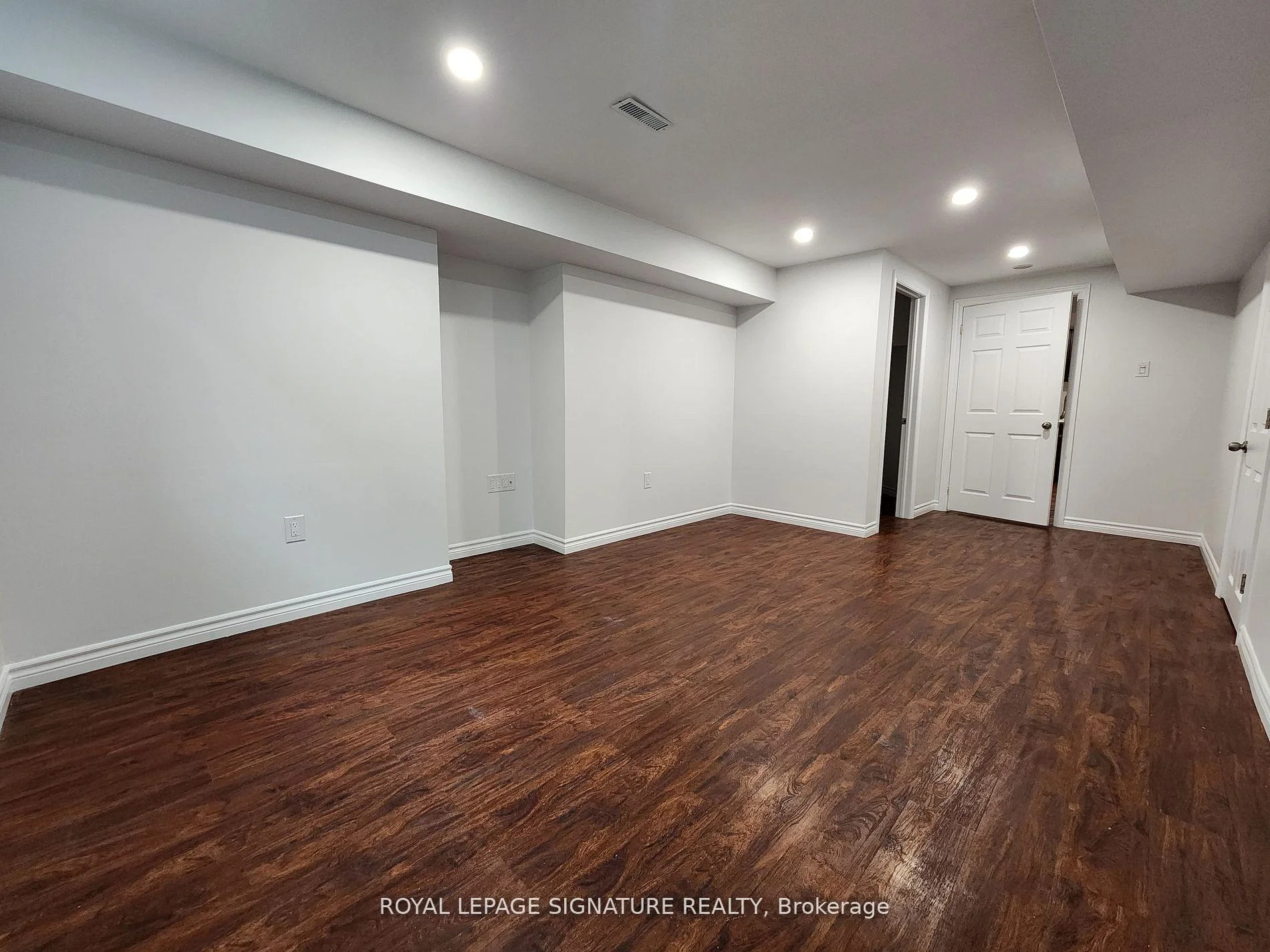 Photo 24 of Unit Bsmt, 148 Tamarac Trail, Aurora, Aurora Highlands — HOMEH