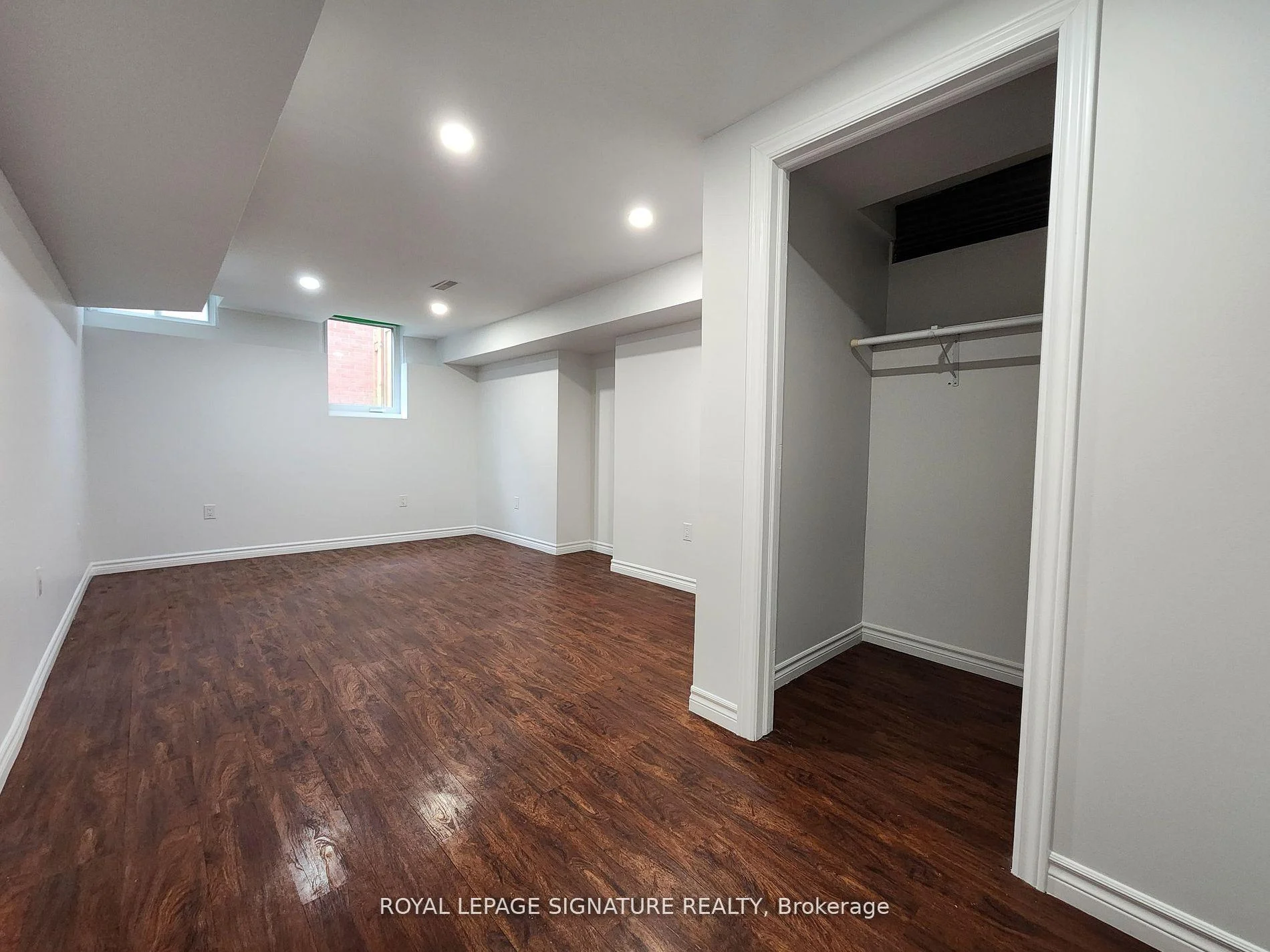 Photo 25 of Unit Bsmt, 148 Tamarac Trail, Aurora, Aurora Highlands — HOMEH