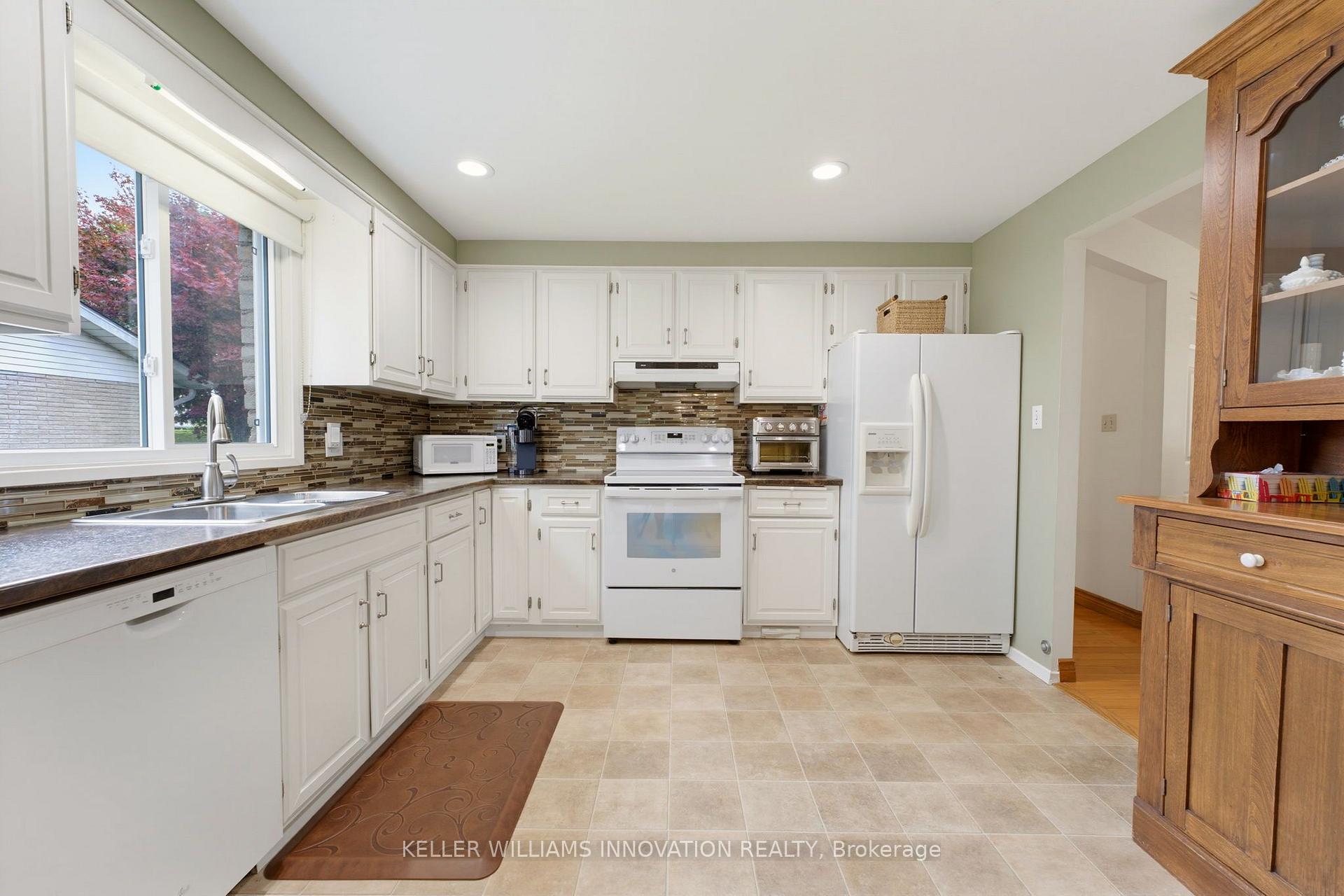 Photo 12 of 15 Mclaren Avenue N, North Perth, Listowel — HOMEH