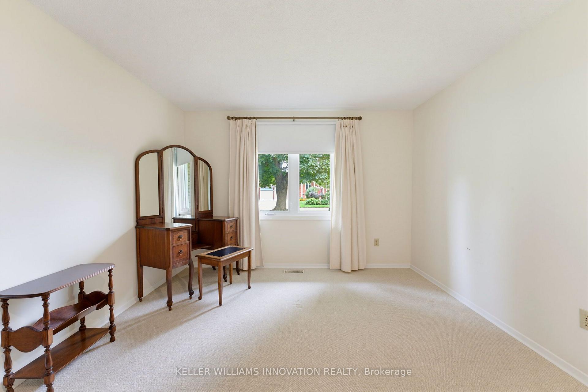 Photo 21 of 15 Mclaren Avenue N, North Perth, Listowel — HOMEH