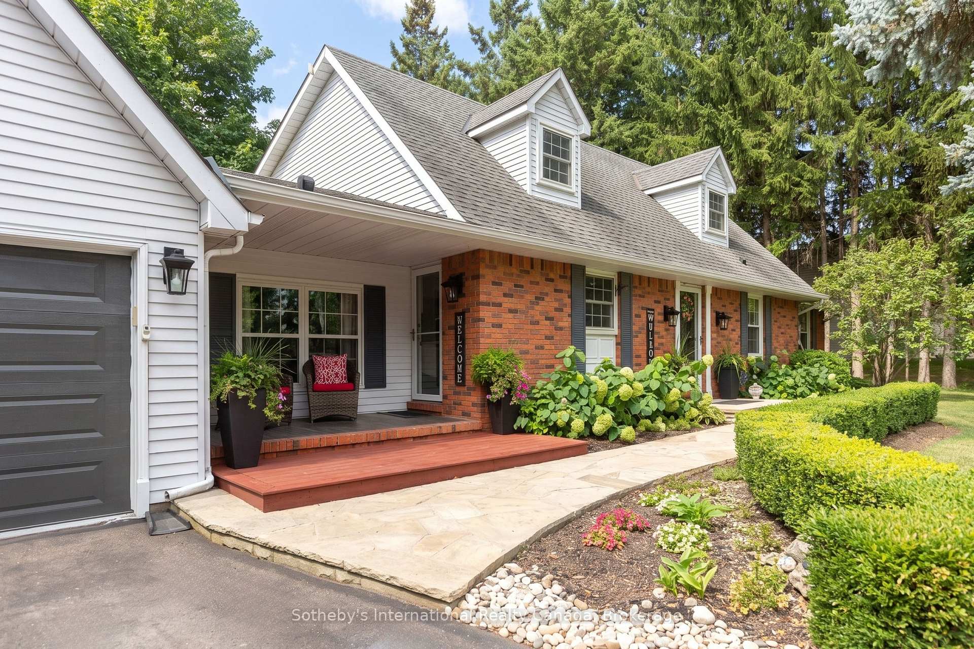 Photo 3 of 11360 Fifth Line, Halton Hills, Rural Halton Hills — HOMEH
