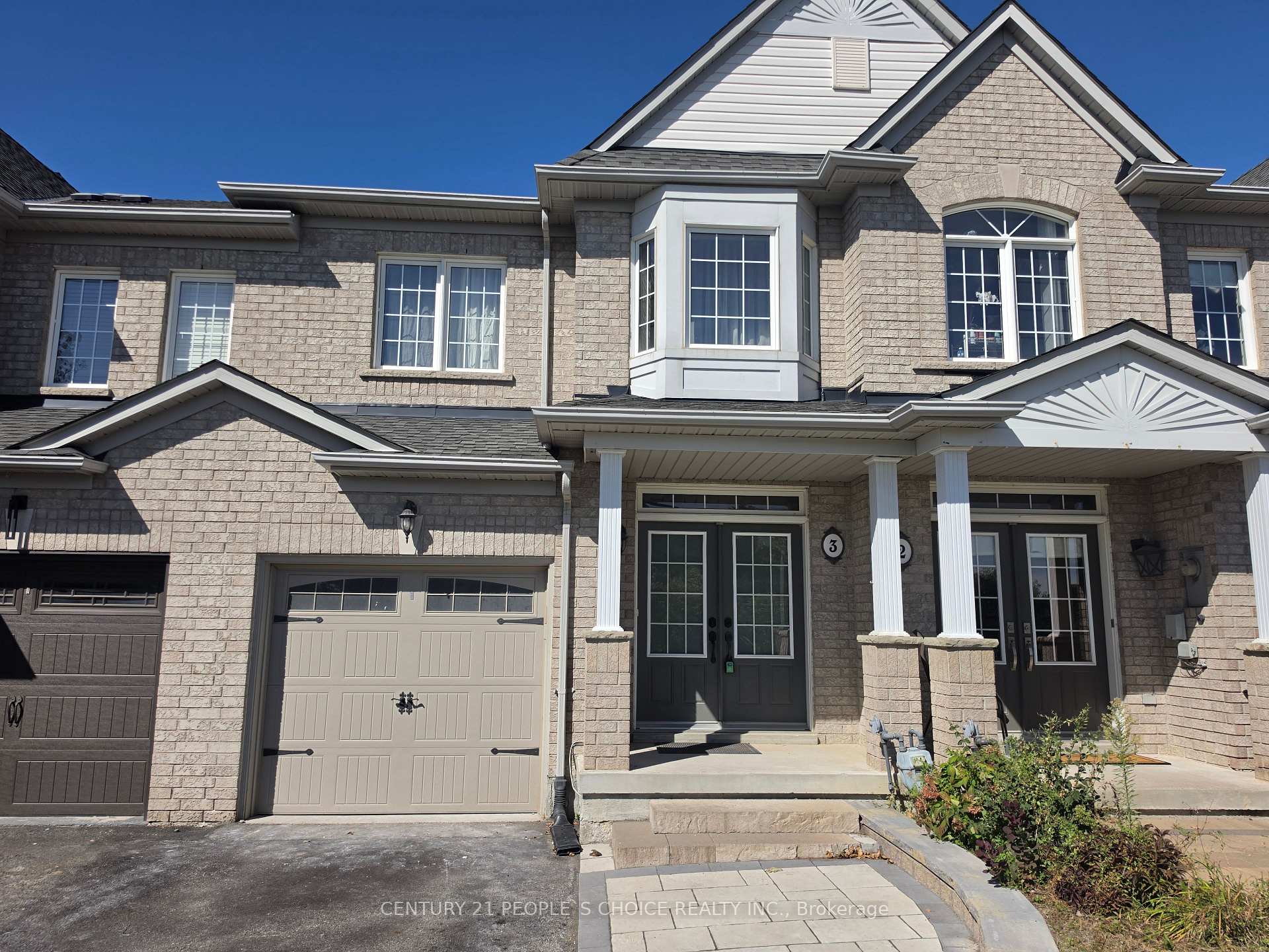 Photo 1 of Unit 3, 320 Ravineview Drive, Vaughan, Rural Vaughan — HOMEH