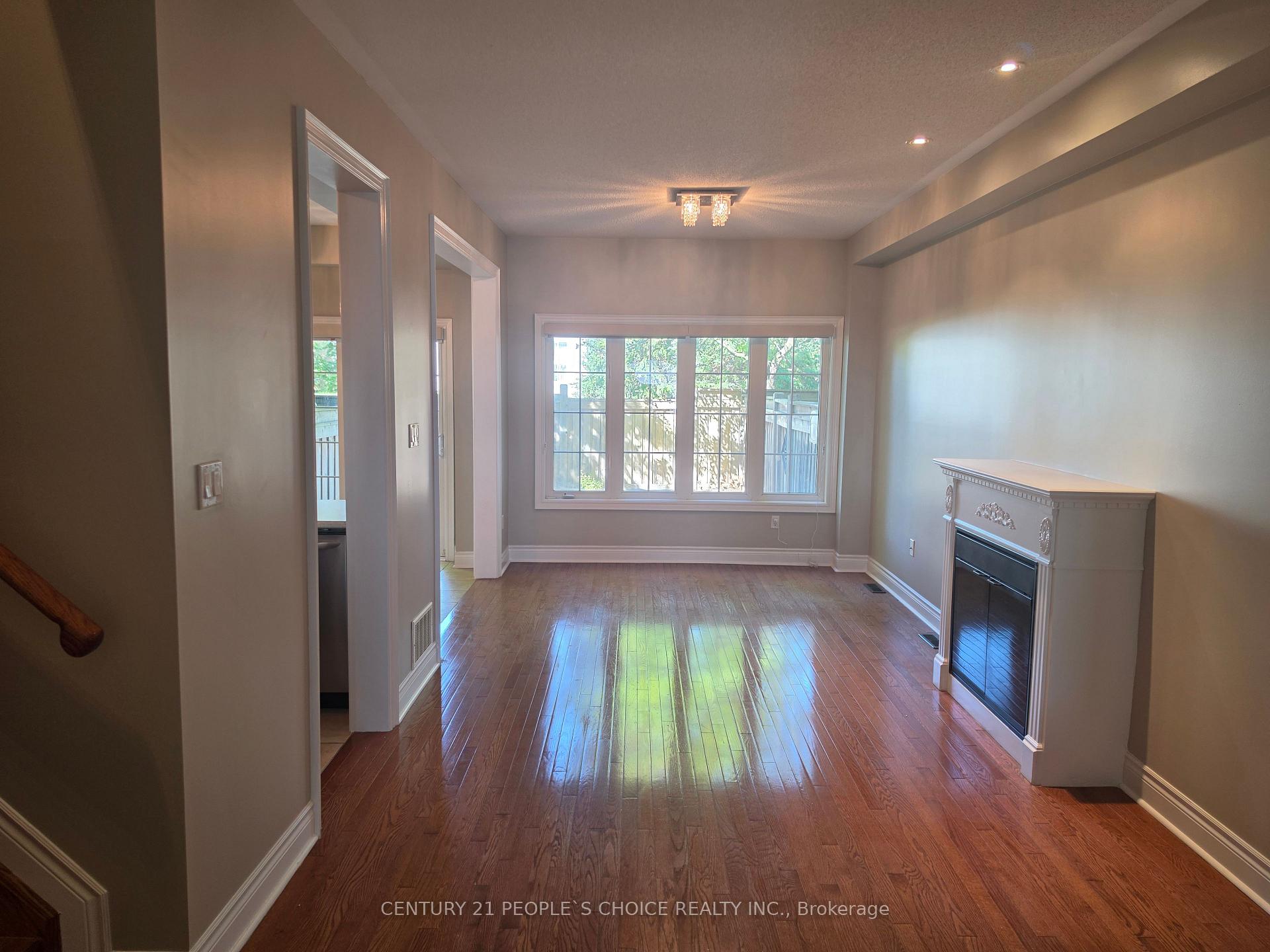 Photo 6 of Unit 3, 320 Ravineview Drive, Vaughan, Rural Vaughan — HOMEH