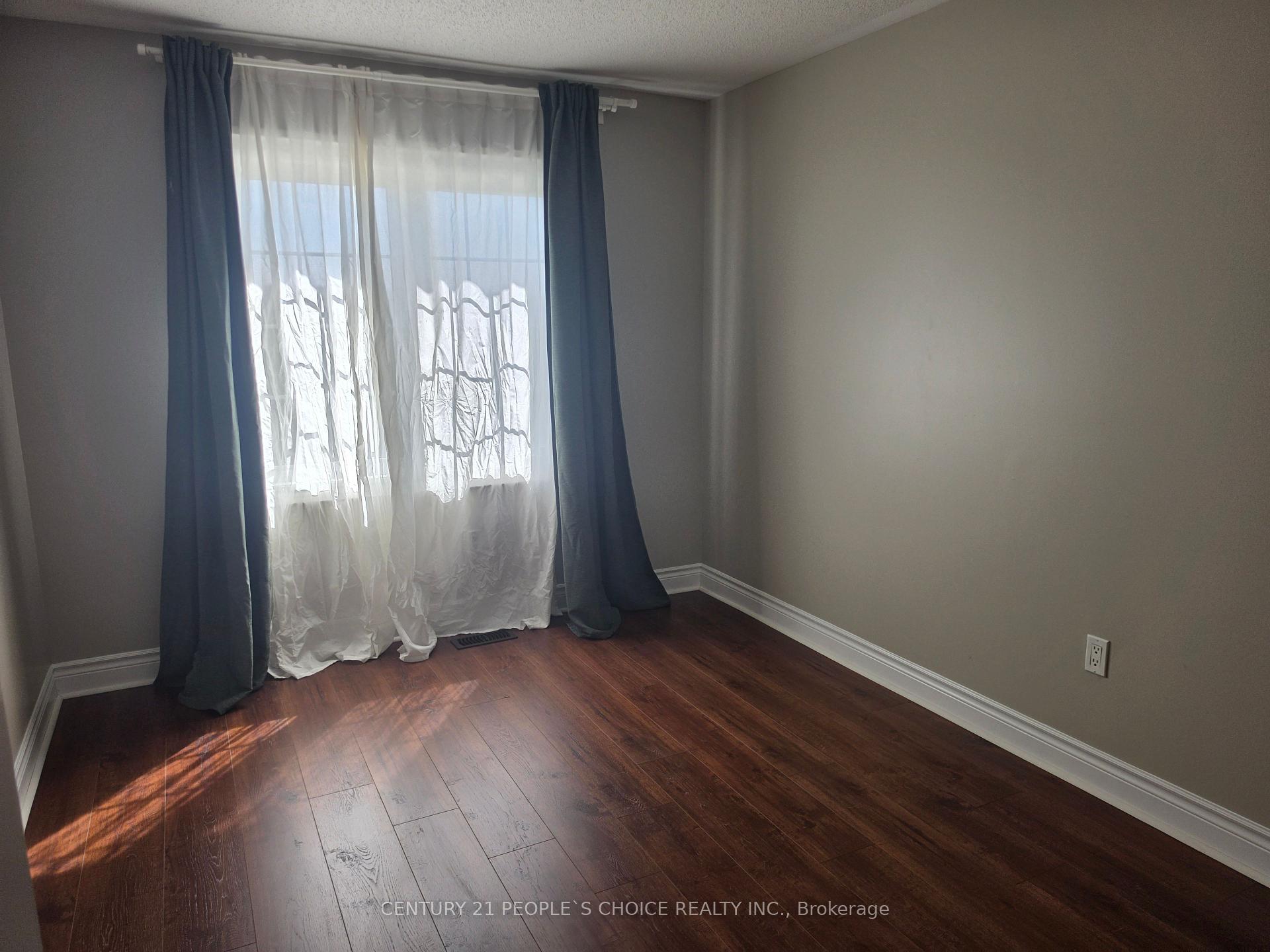 Photo 19 of Unit 3, 320 Ravineview Drive, Vaughan, Rural Vaughan — HOMEH