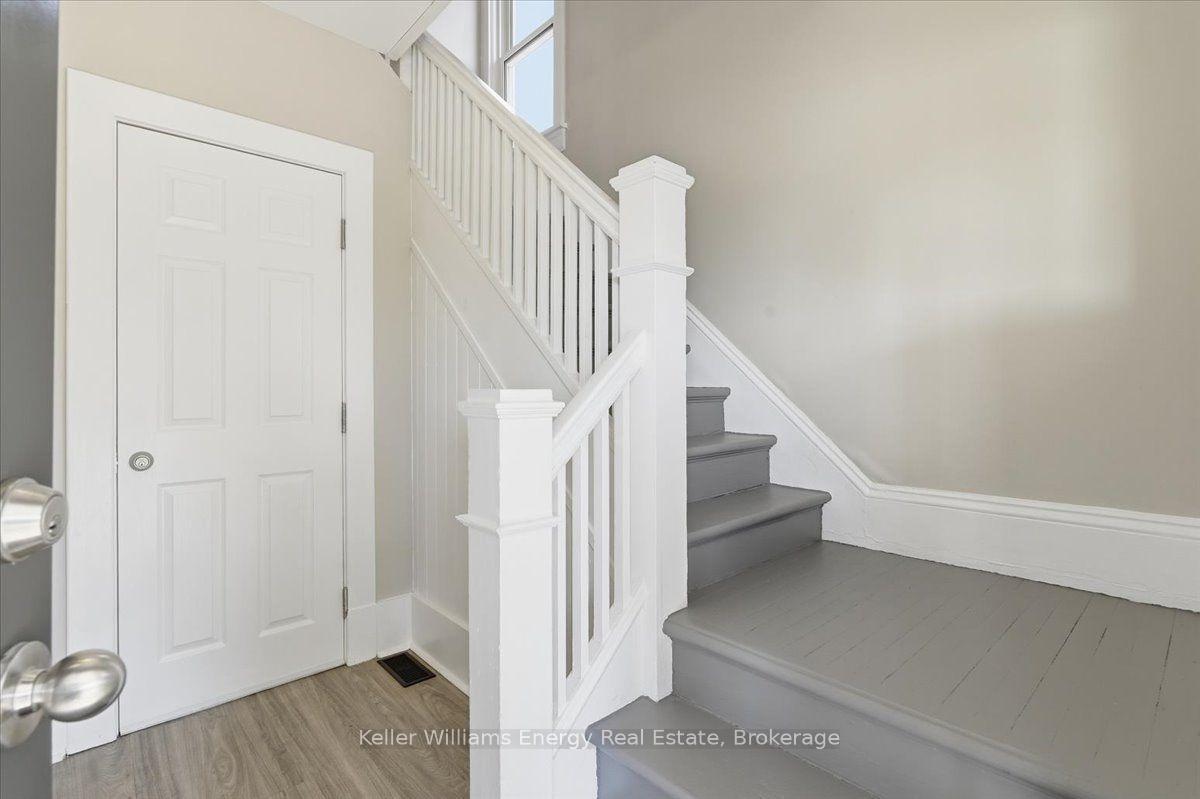 Photo 4 of 108 Division Street, Oshawa, O'Neill — HOMEH