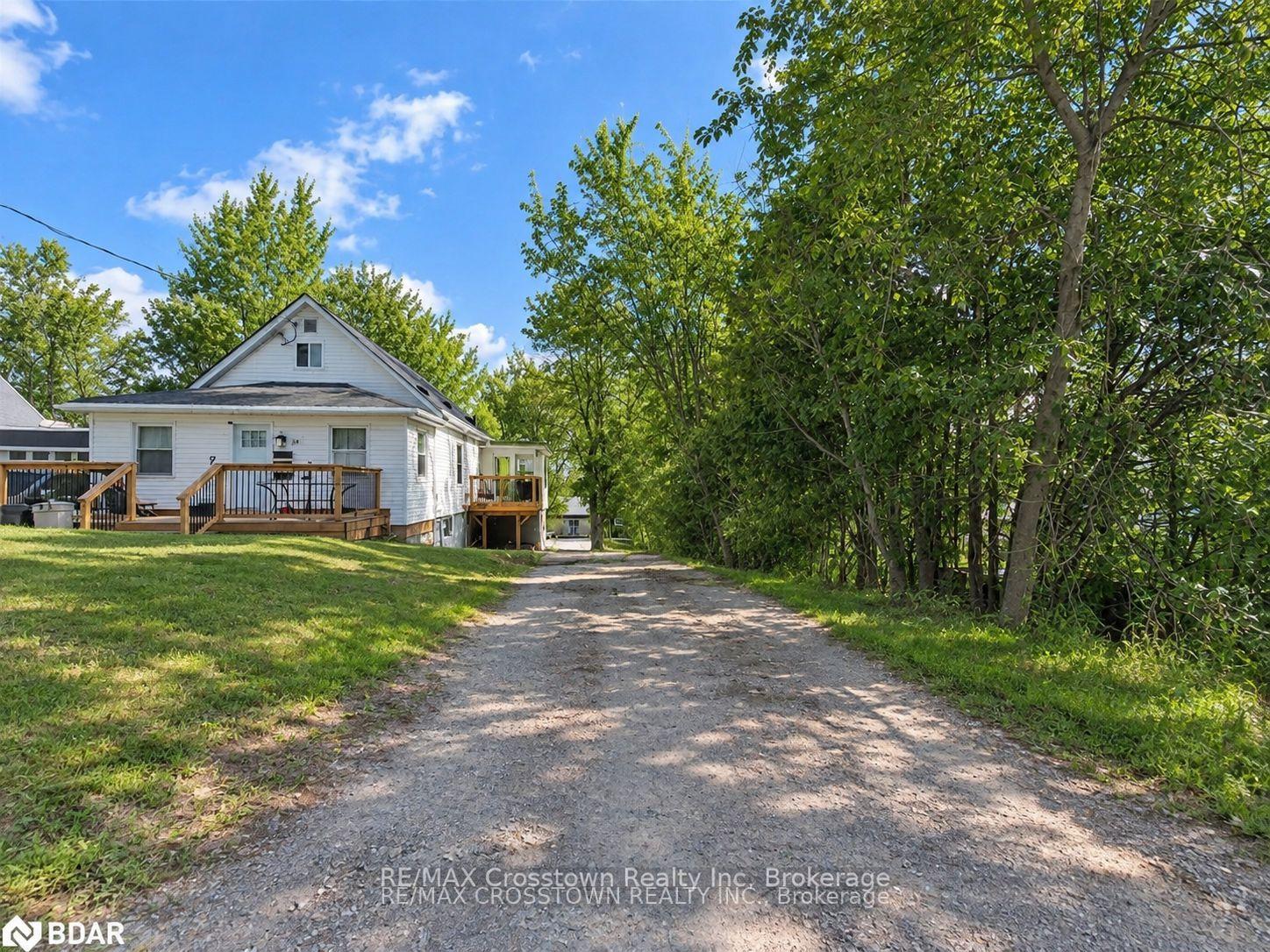 Photo 2 of 64 Bleeker Street, Orillia — HOMEH