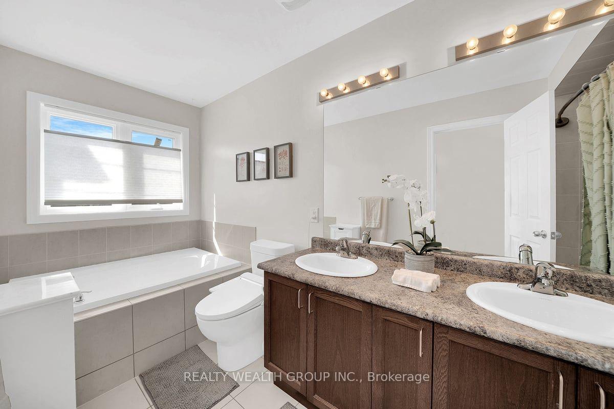 Photo 26 of 122 Dundonnell Place, Vaughan, Vellore Village — HOMEH