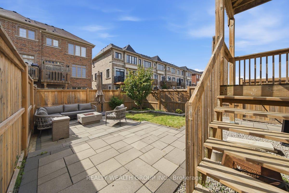 Photo 32 of 122 Dundonnell Place, Vaughan, Vellore Village — HOMEH
