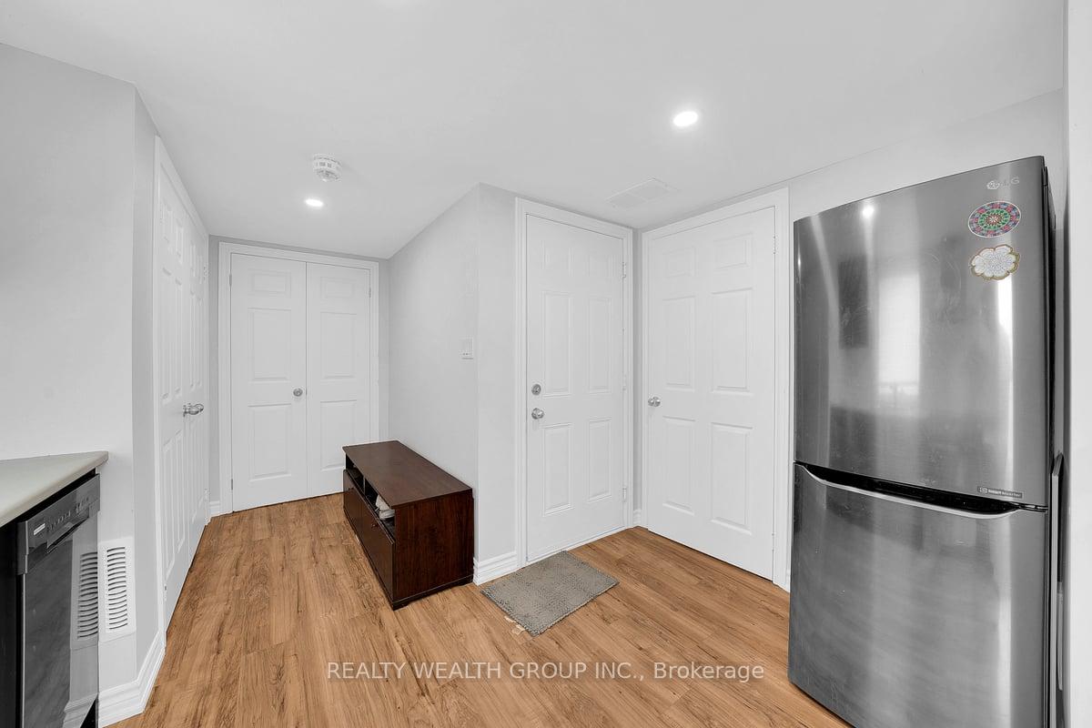 Photo 35 of 122 Dundonnell Place, Vaughan, Vellore Village — HOMEH