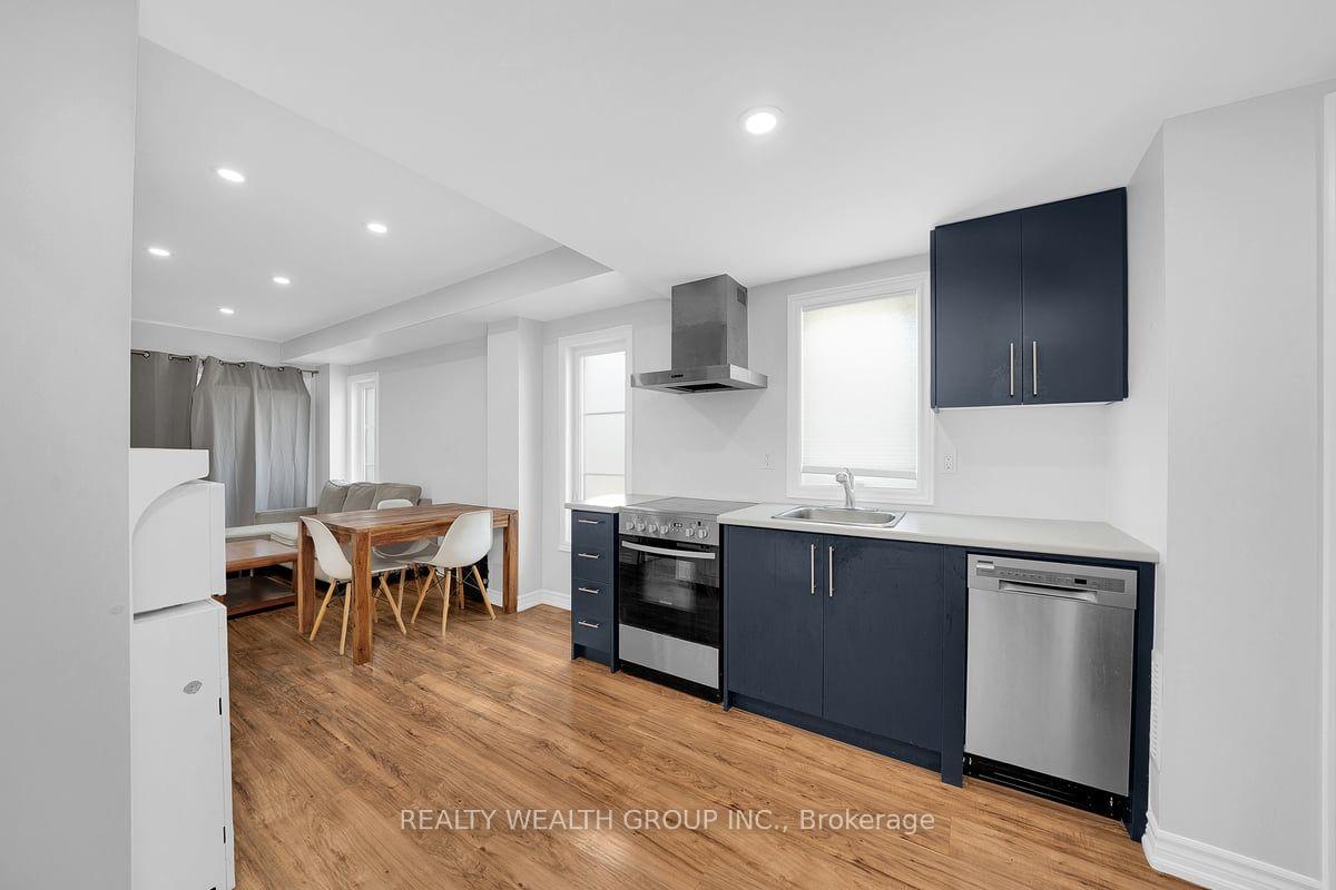 Photo 36 of 122 Dundonnell Place, Vaughan, Vellore Village — HOMEH