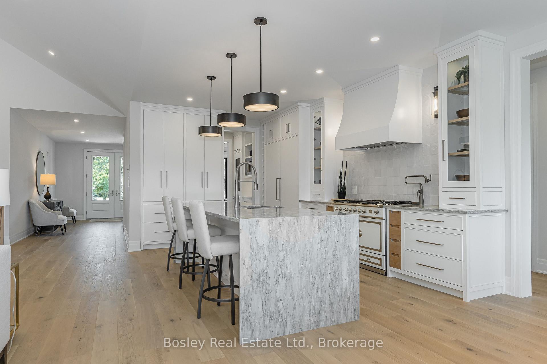 Photo 19 of 10 Inverhill Avenue, Centre Wellington, Rural Centre Wellington West — HOMEH
