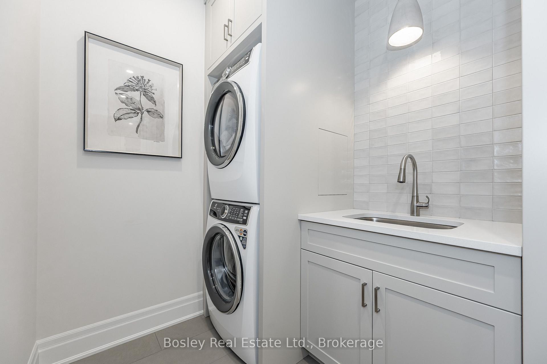 Photo 34 of 10 Inverhill Avenue, Centre Wellington, Rural Centre Wellington West — HOMEH