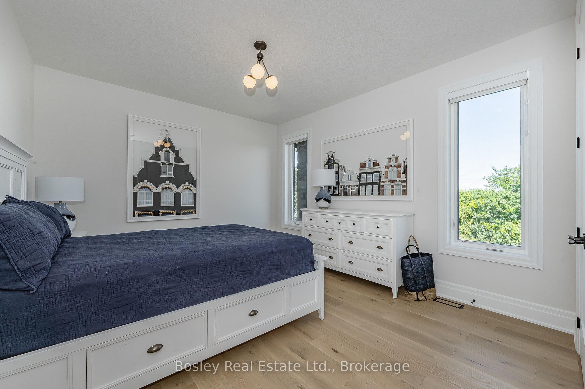 Photo 39 of 10 Inverhill Avenue, Centre Wellington, Rural Centre Wellington West — HOMEH