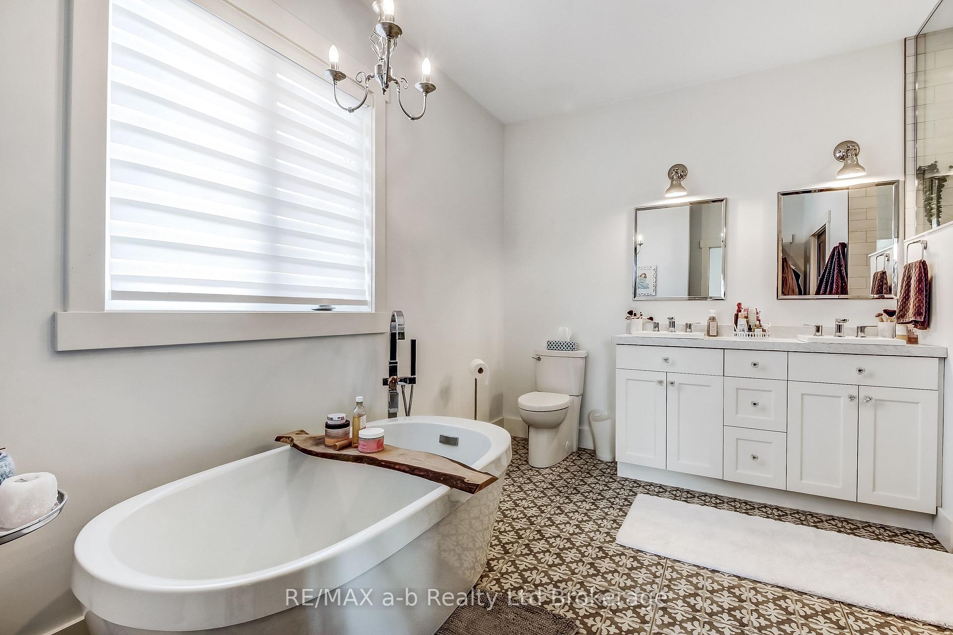 Photo 25 of 37 River Oak Drive, Norwich, Otterville — HOMEH