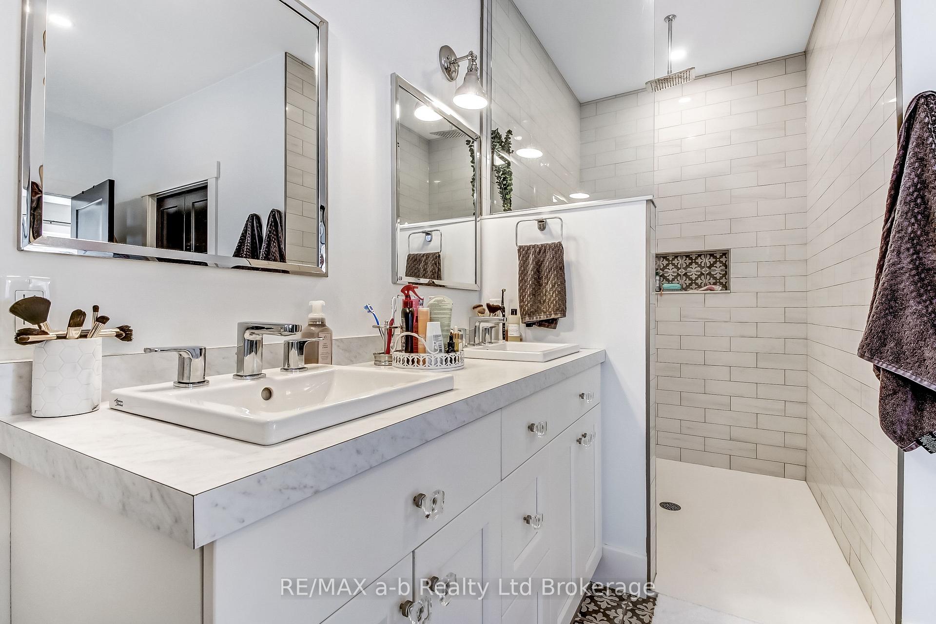 Photo 26 of 37 River Oak Drive, Norwich, Otterville — HOMEH