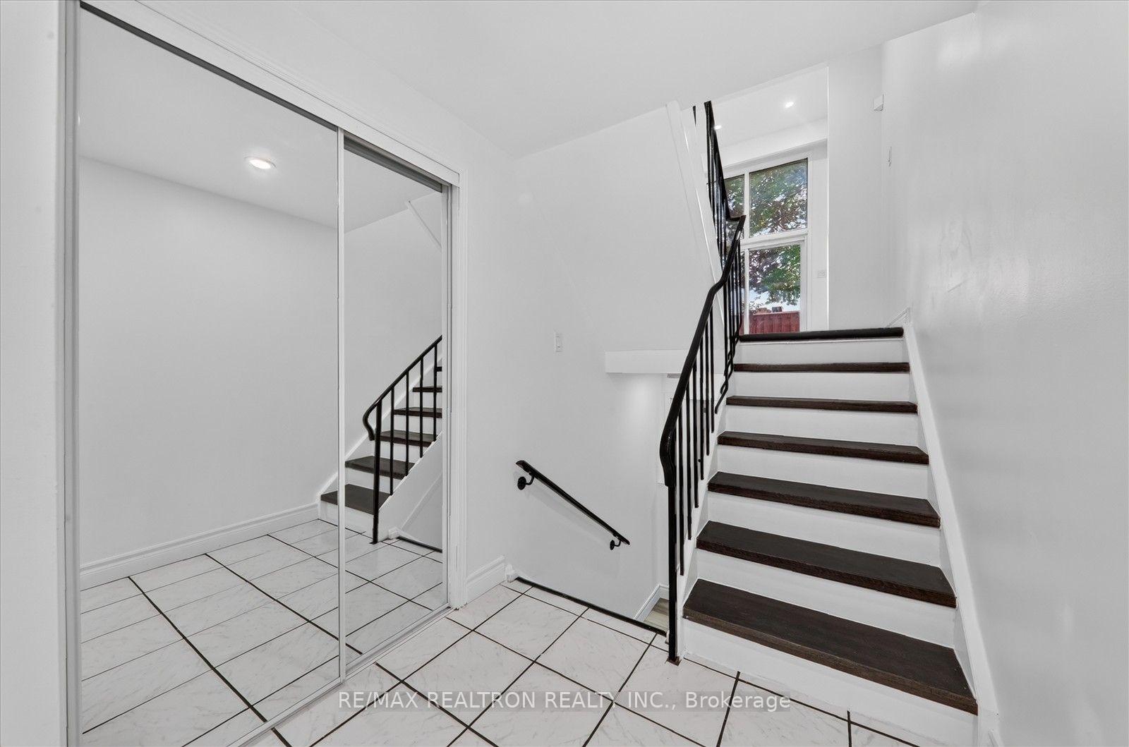 Photo 5 of Unit 49, 331 Trudelle Street, Scarborough, Eglinton East — HOMEH