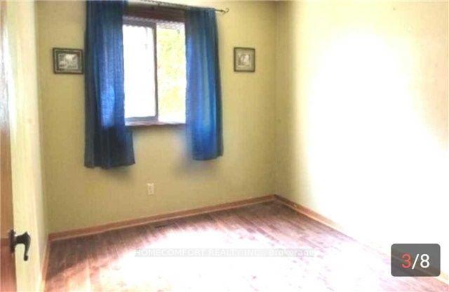 Photo 3 of 194 Robert Hicks Drive E, North York, Westminster-Branson — HOMEH