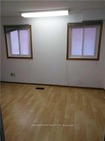 Photo 7 of 194 Robert Hicks Drive E, North York, Westminster-Branson — HOMEH