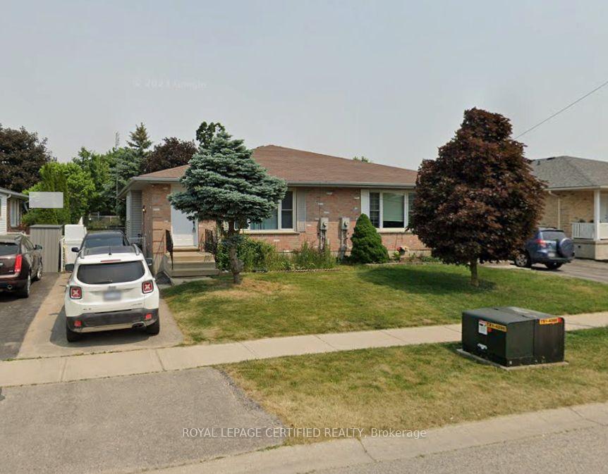 Photo of Unit bsmt, 25 Carrie Crescent