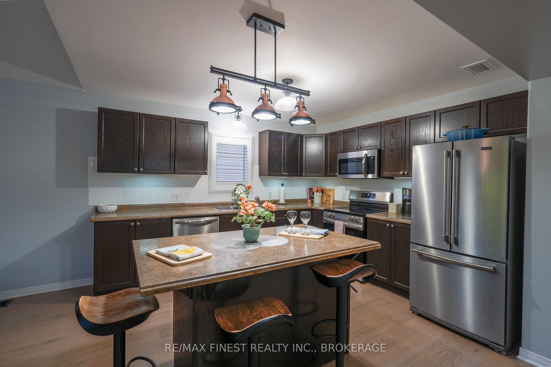 Photo 12 of 1736 Reginald Bart Drive, Kingston, Kingston East (Incl Barret Crt) — HOMEH