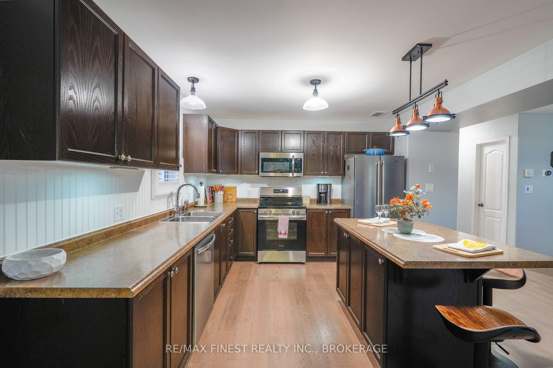 Photo 13 of 1736 Reginald Bart Drive, Kingston, Kingston East (Incl Barret Crt) — HOMEH