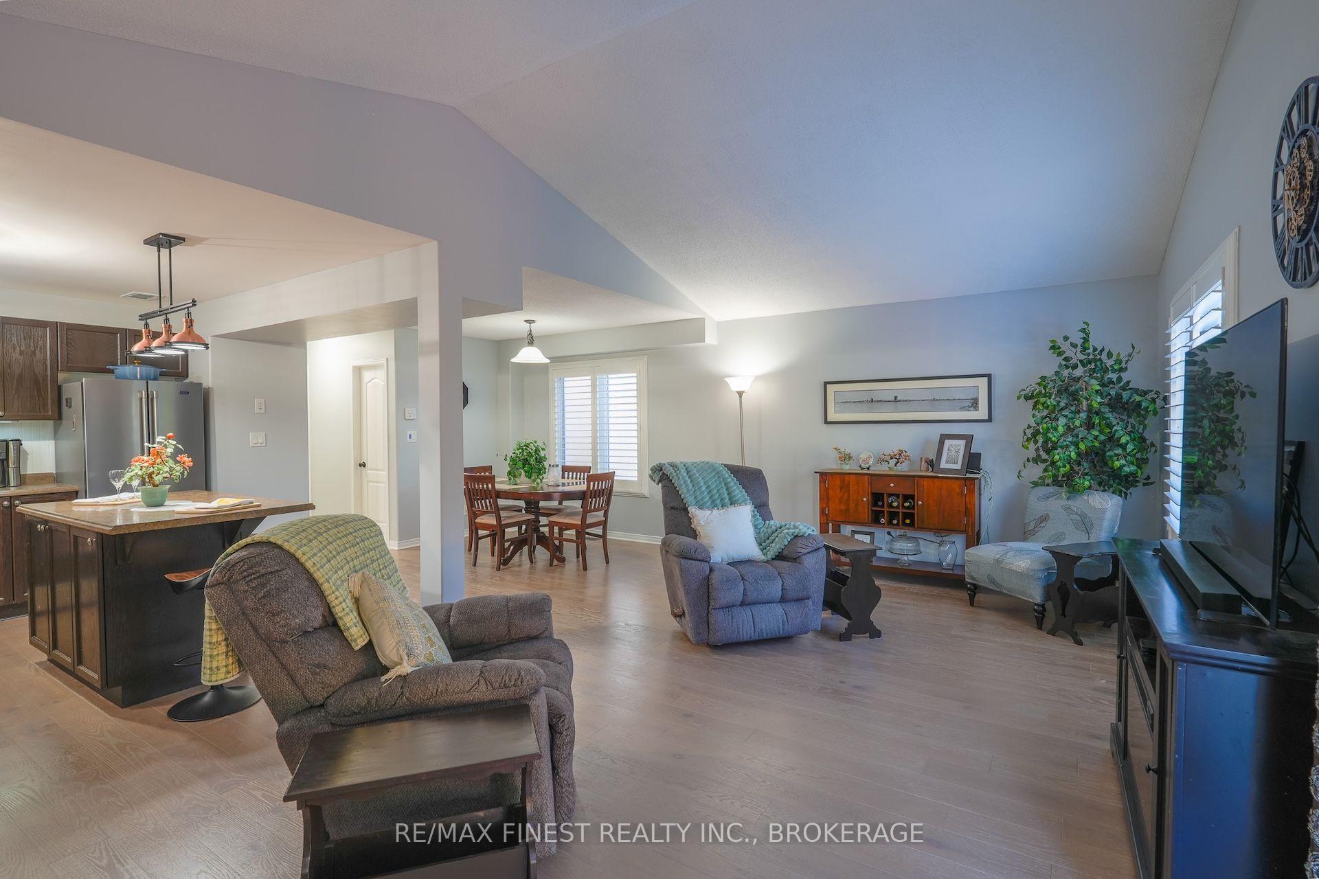Photo 15 of 1736 Reginald Bart Drive, Kingston, Kingston East (Incl Barret Crt) — HOMEH