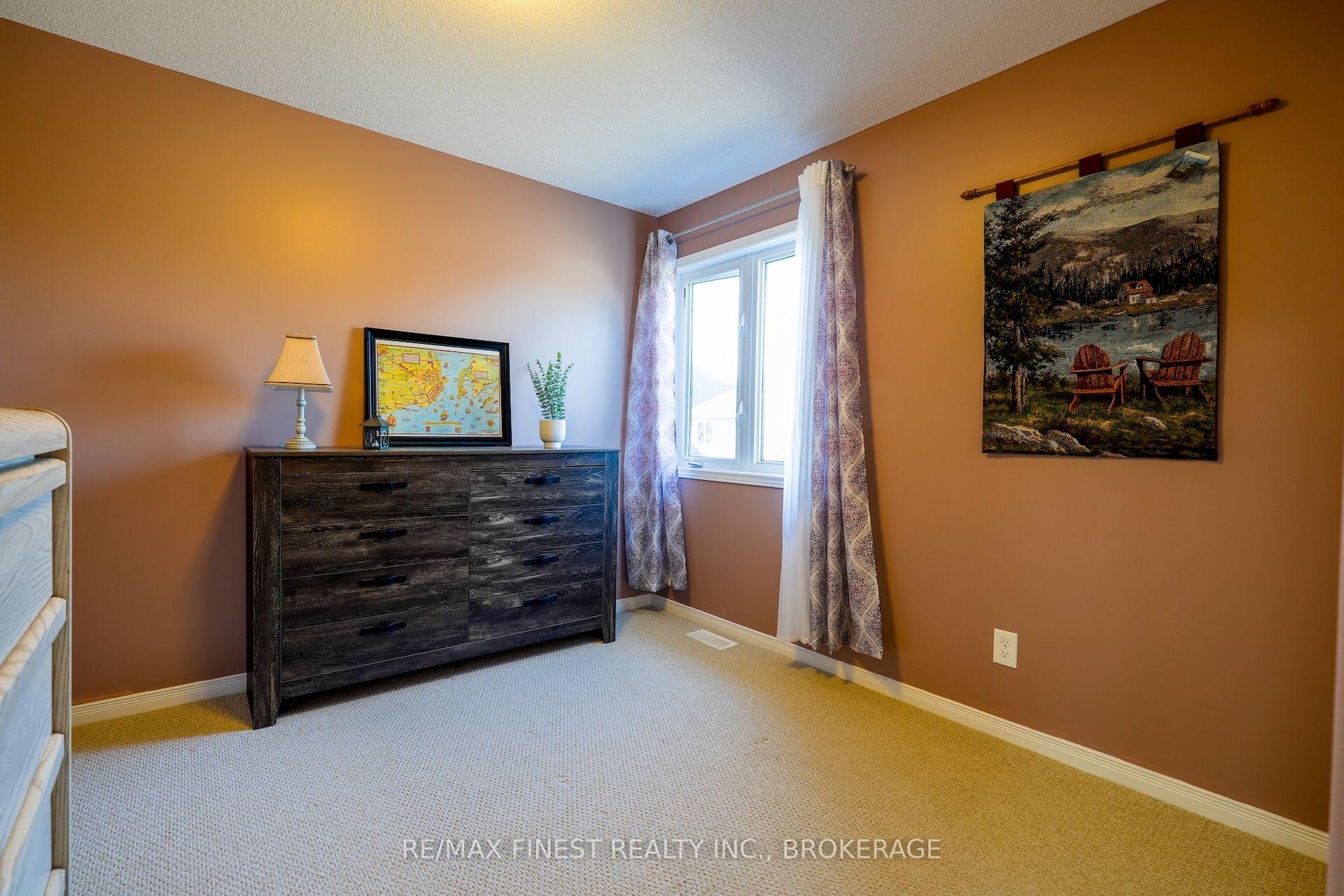 Photo 21 of 1736 Reginald Bart Drive, Kingston, Kingston East (Incl Barret Crt) — HOMEH