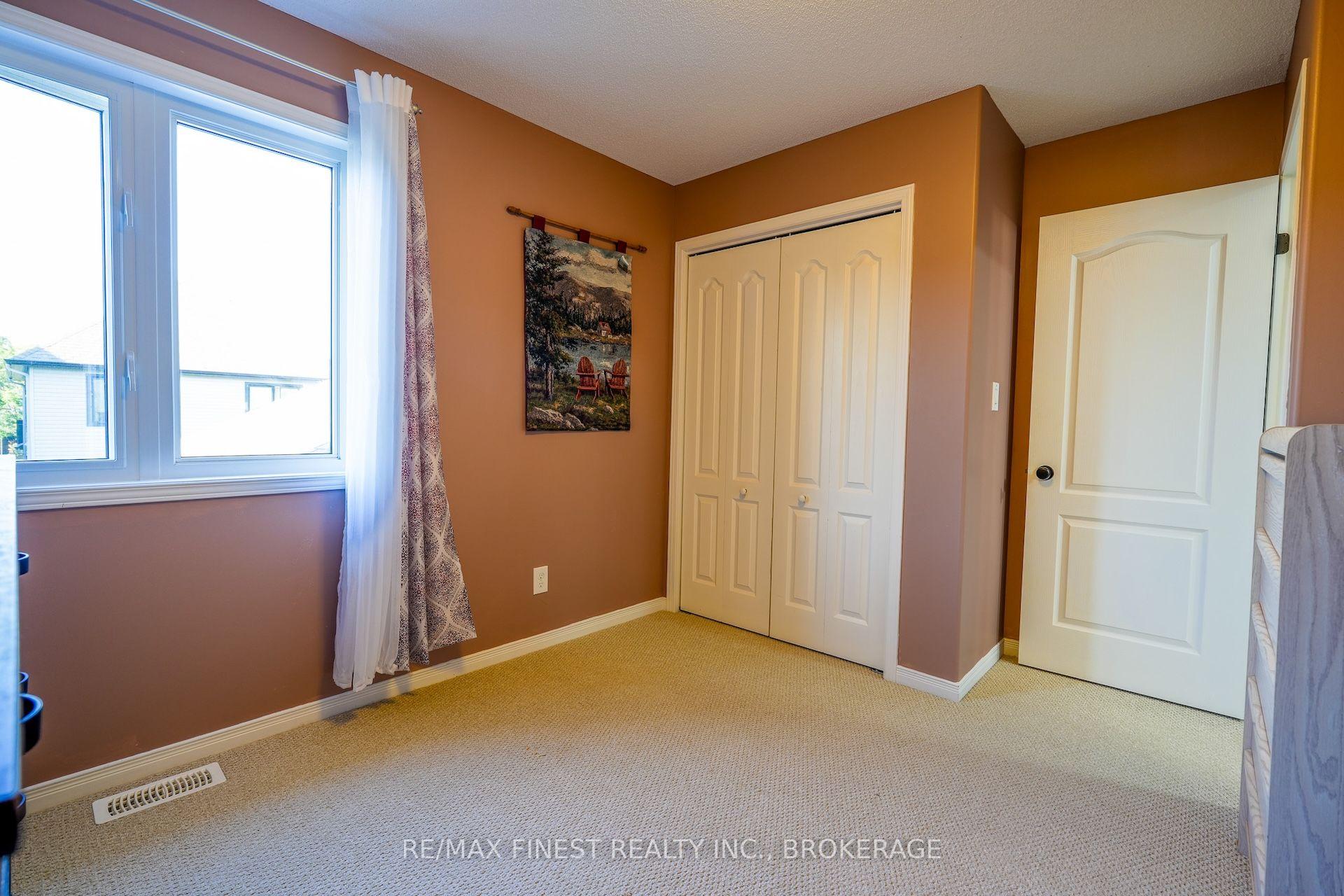 Photo 22 of 1736 Reginald Bart Drive, Kingston, Kingston East (Incl Barret Crt) — HOMEH