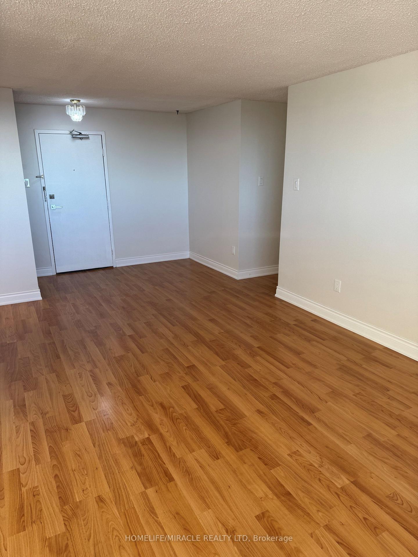 Photo 4 of Unit PH9, 120 Dundalk Drive, Scarborough, Dorset Park — HOMEH