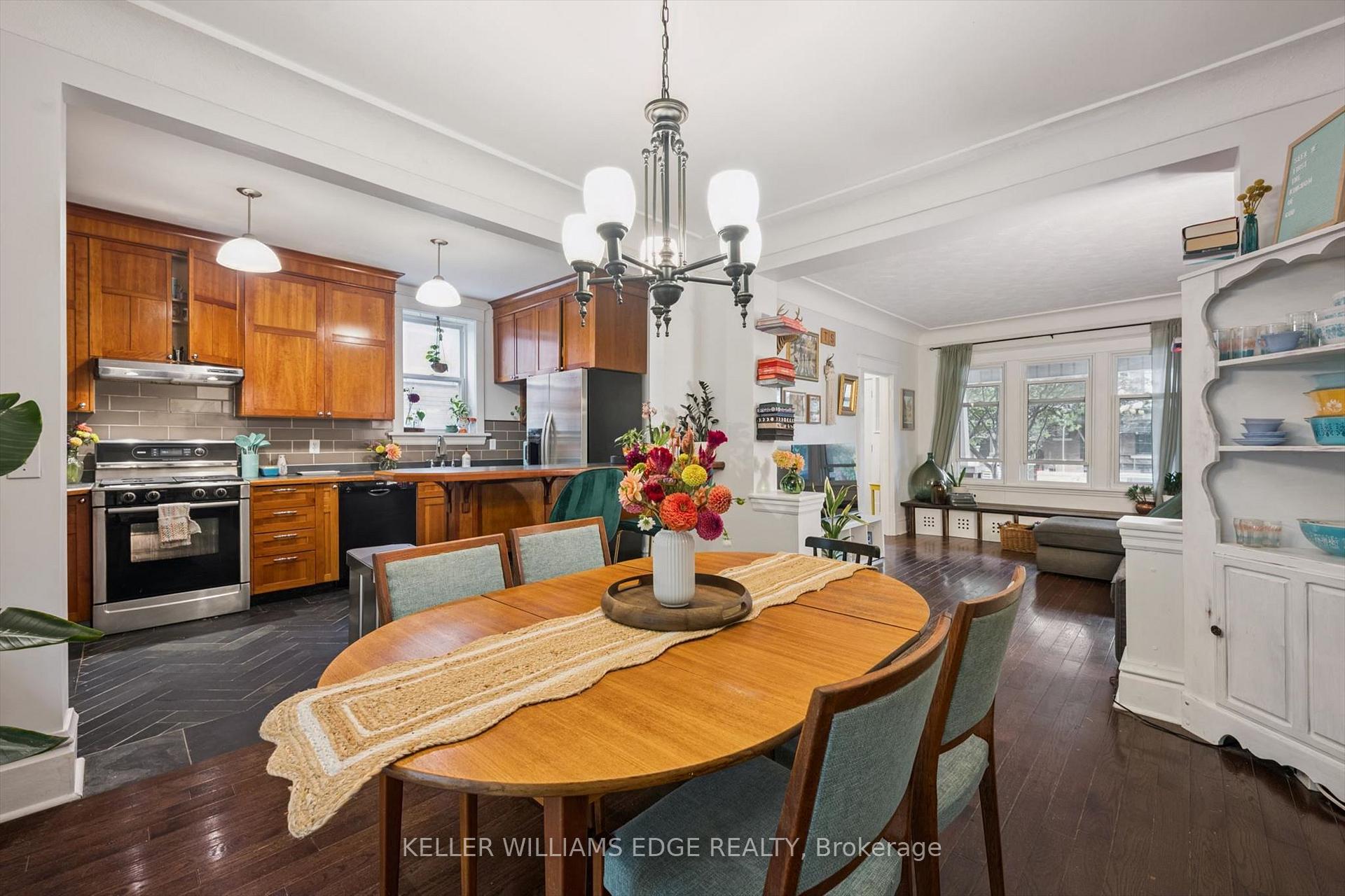 Photo 13 of 58 Balmoral Avenue N, Hamilton, Crown Point — HOMEH