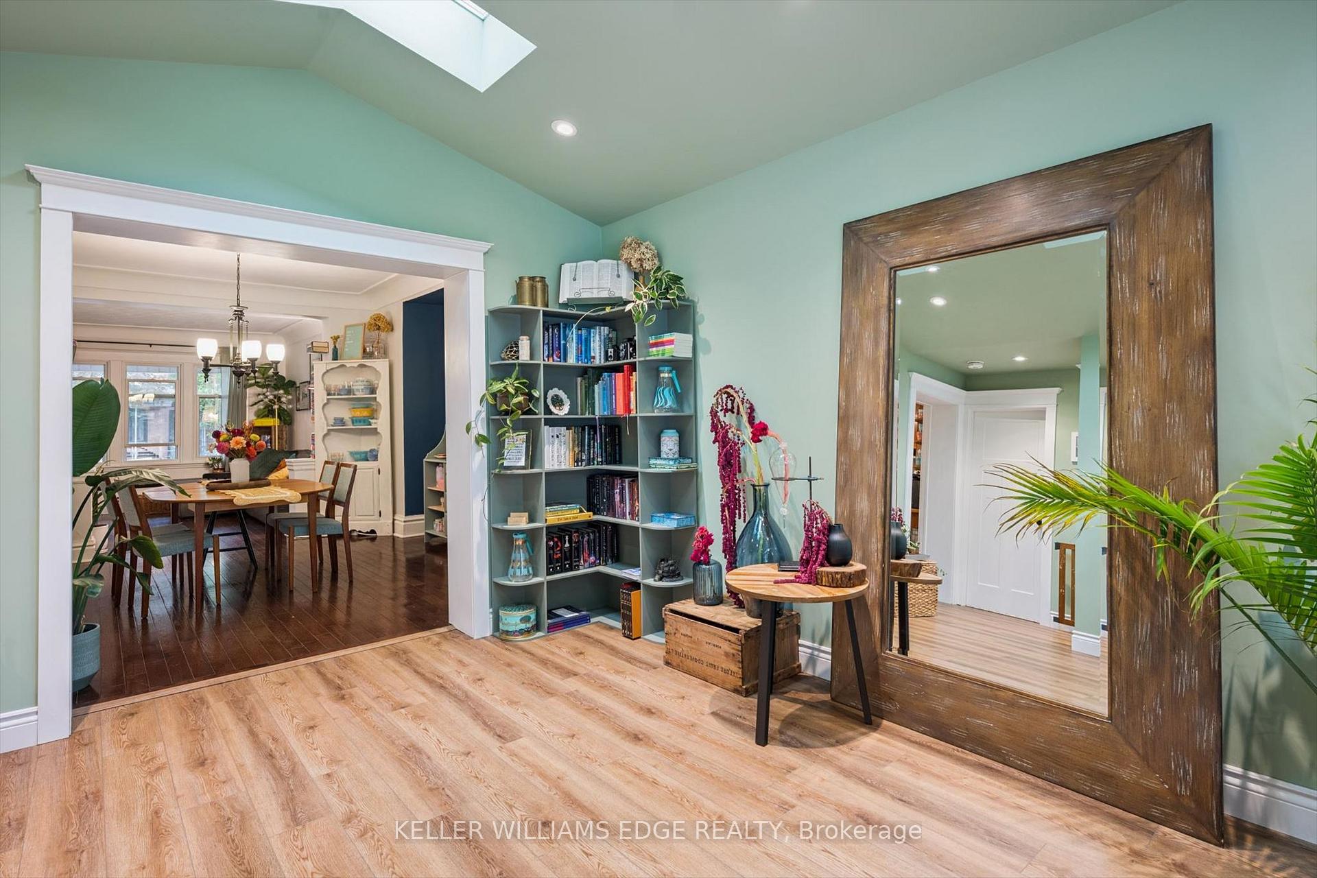 Photo 20 of 58 Balmoral Avenue N, Hamilton, Crown Point — HOMEH