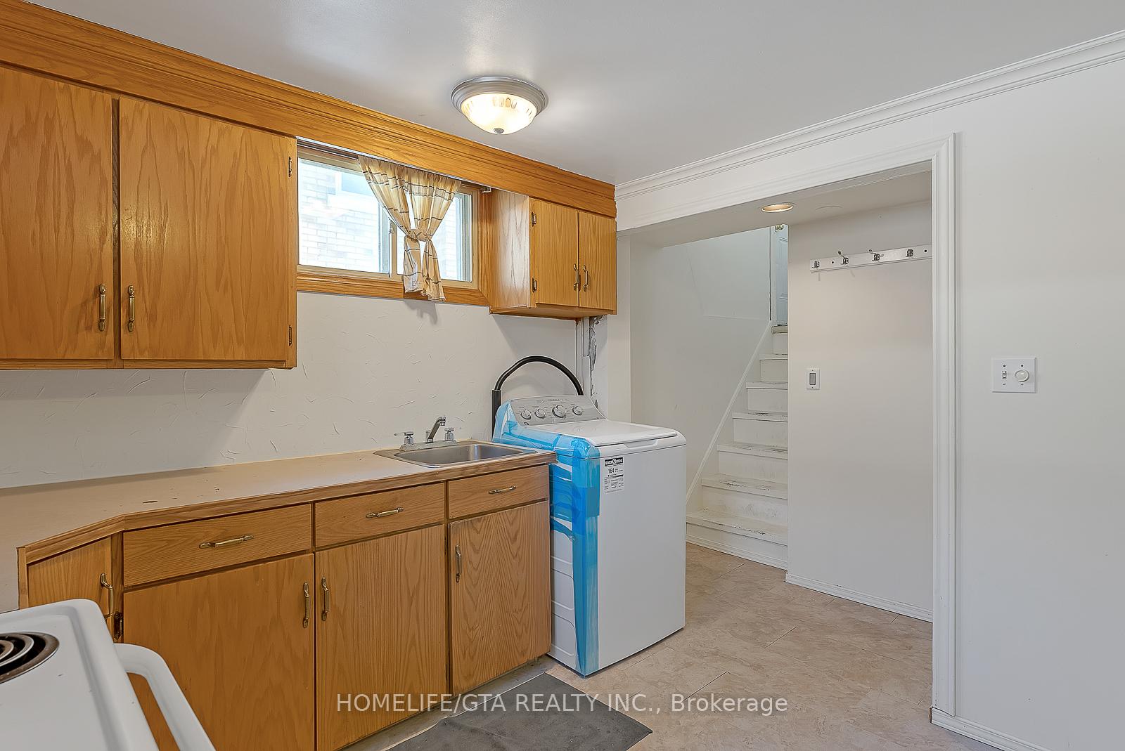 Photo 3 of Unit Basement, 278 Malaga Road, Oshawa, Stevenson — HOMEH