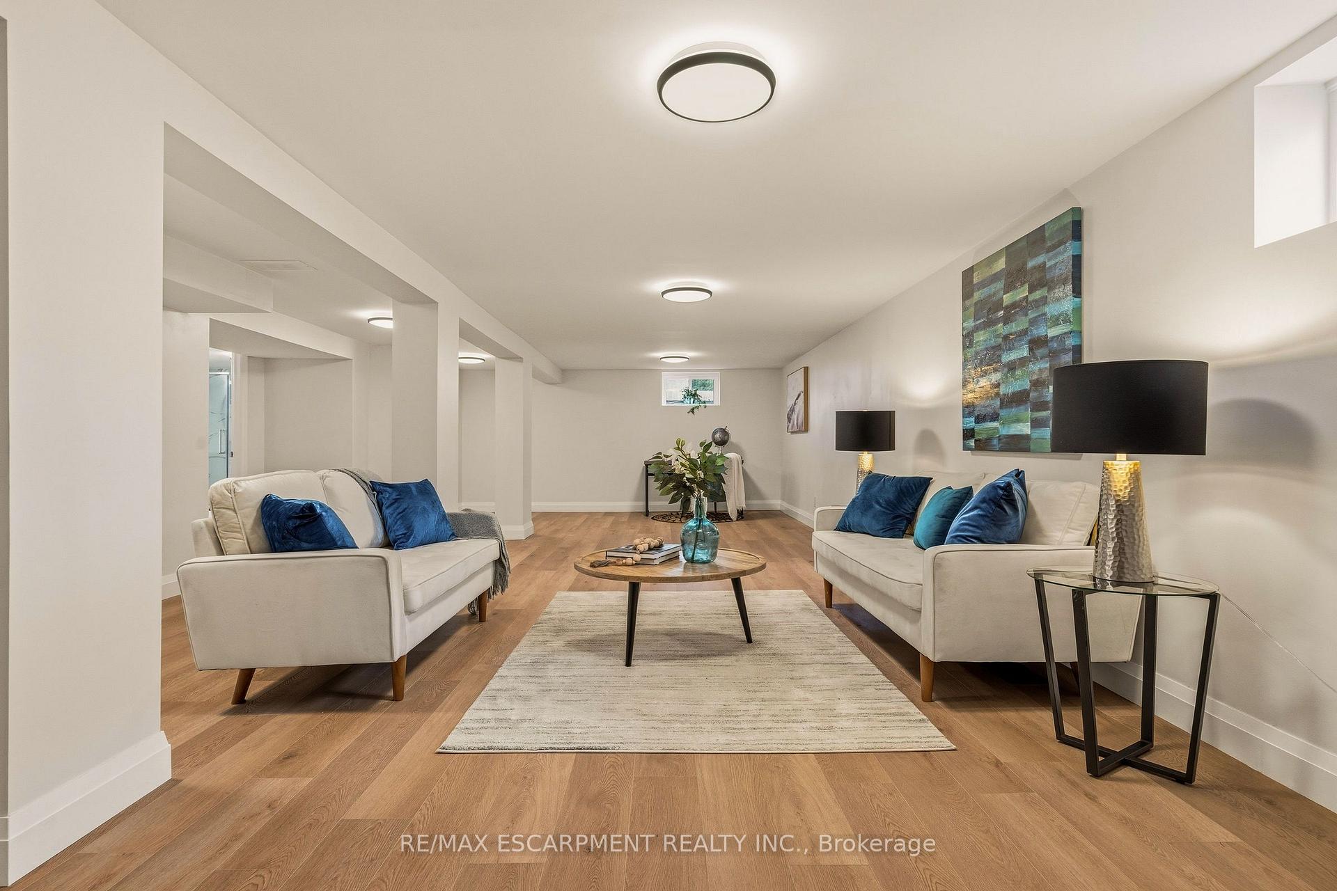 Photo 22 of 31 Cameron Avenue, Hamilton, Dundas — HOMEH