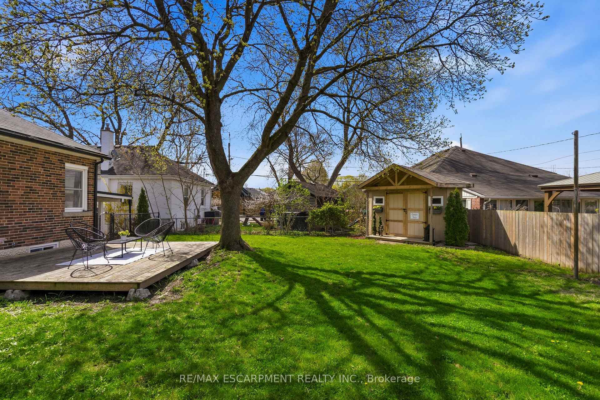 Photo 28 of 31 Cameron Avenue, Hamilton, Dundas — HOMEH