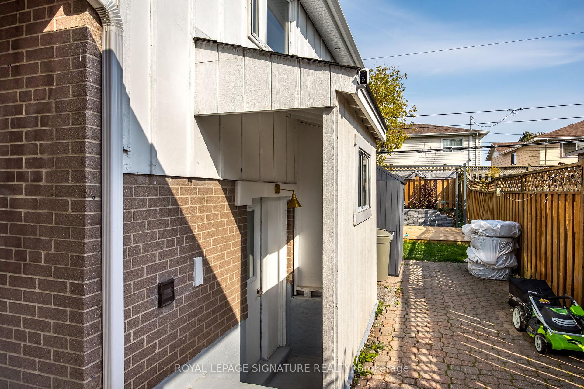 Photo 15 of Unit Lower, 903 Liverpool Road, Pickering, Bay Ridges — HOMEH