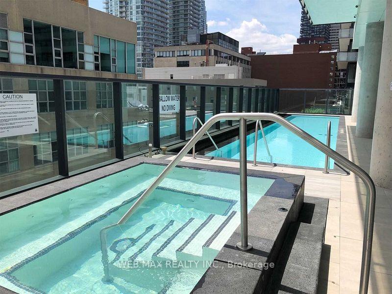 Photo 3 of Unit 1214, 185 Roehampton Avenue, Toronto, Mount Pleasant West — HOMEH